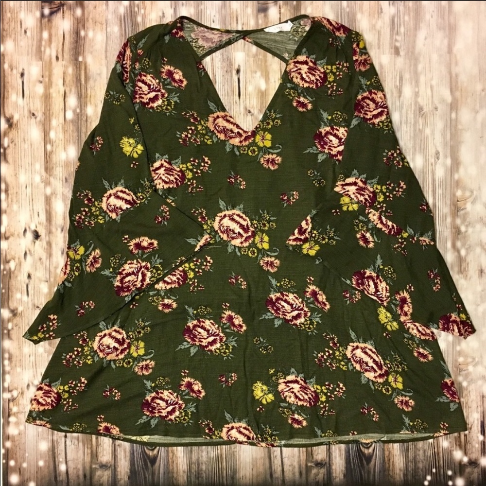 Lush olive green floral design wide sleeve tunic